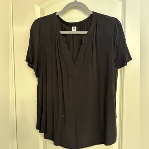 Old Navy large split neck blouse